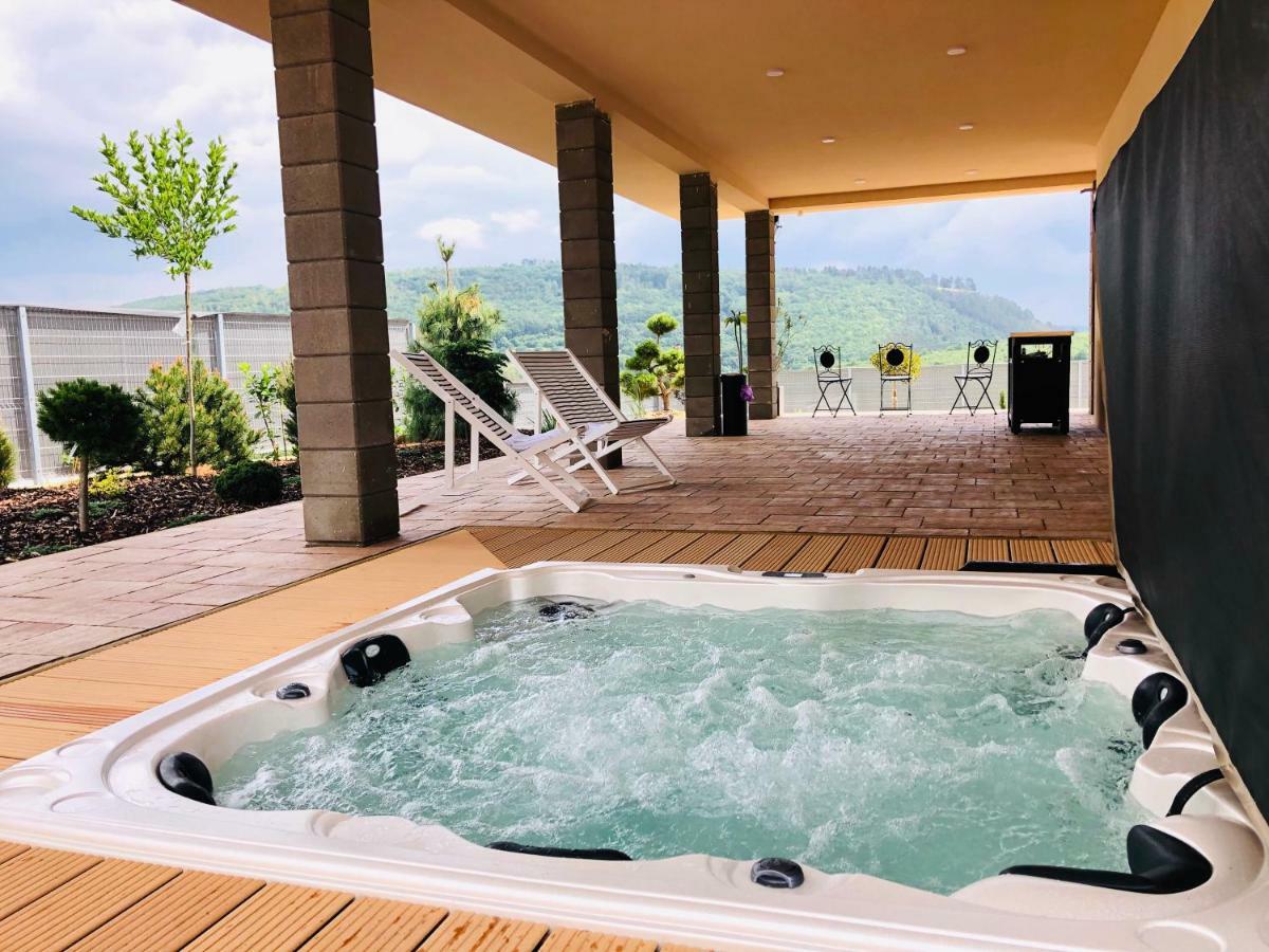 Luxury Spa Villa Králŭv Dvŭr 외부 사진